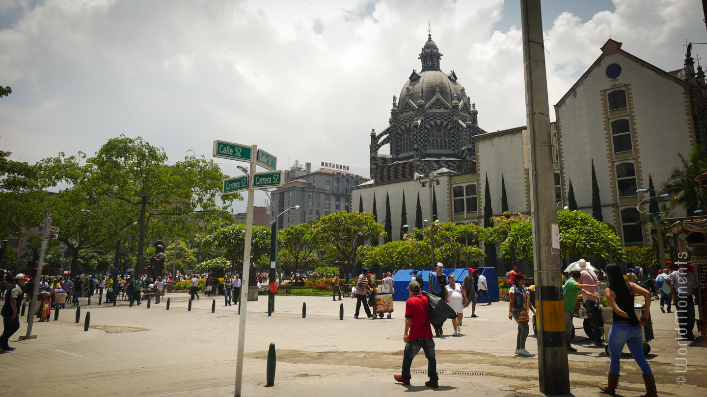 medellin_plaza_de_botero