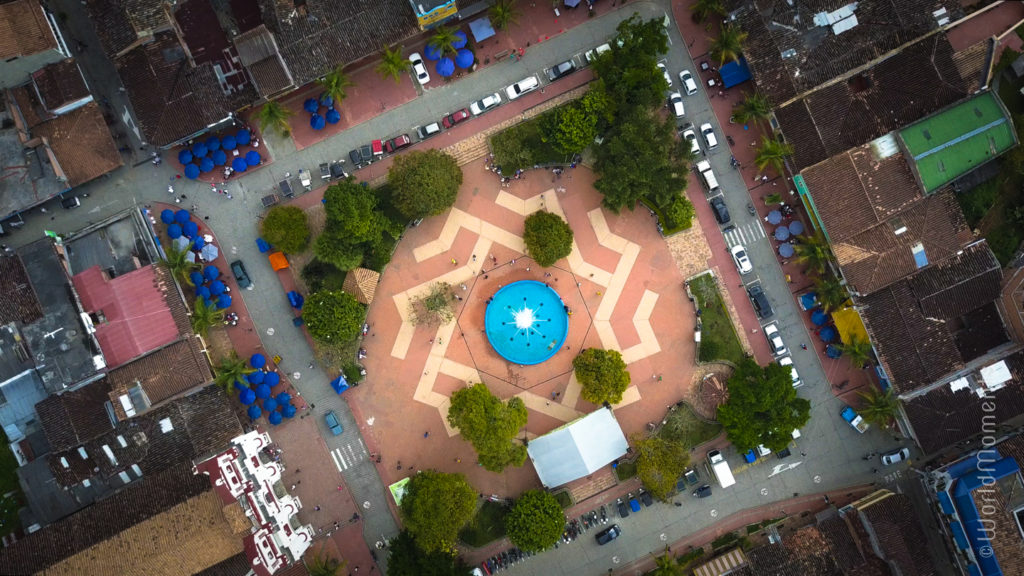 guatape parque principal from above