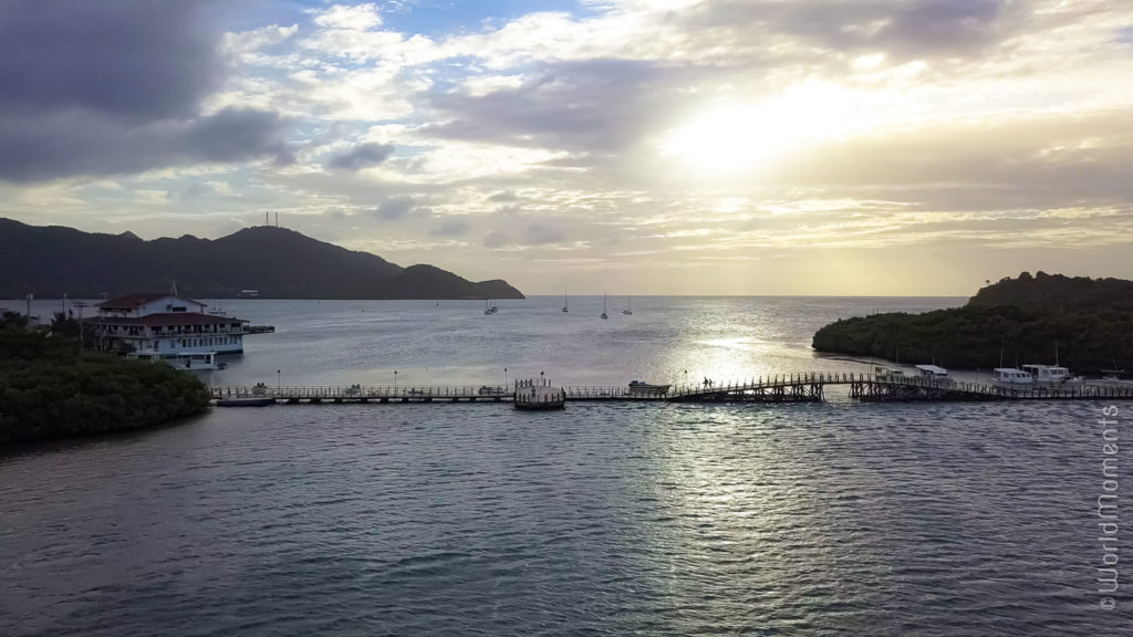 atardecer desde el puente de los enamorados en isla Providencia