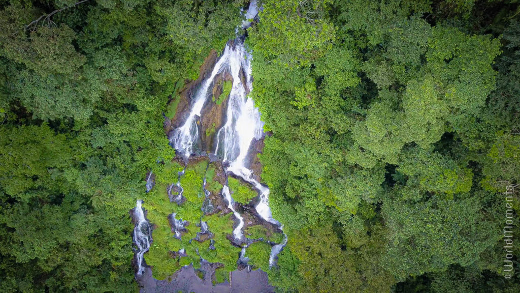 cascada de las termales de Santa Rosa de Cabal vista con drone