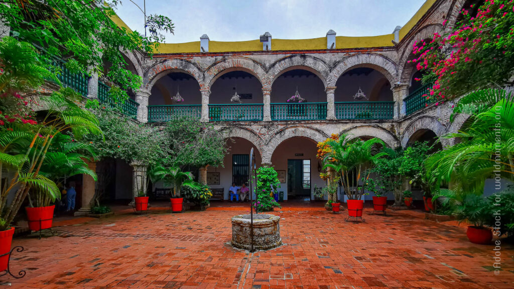 interno del convento de la popa en Cartagena