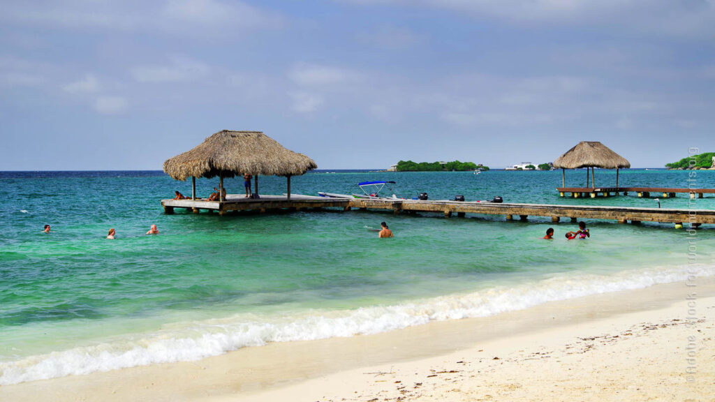 playa de isla grande en el arcipelago de las islas del rosario