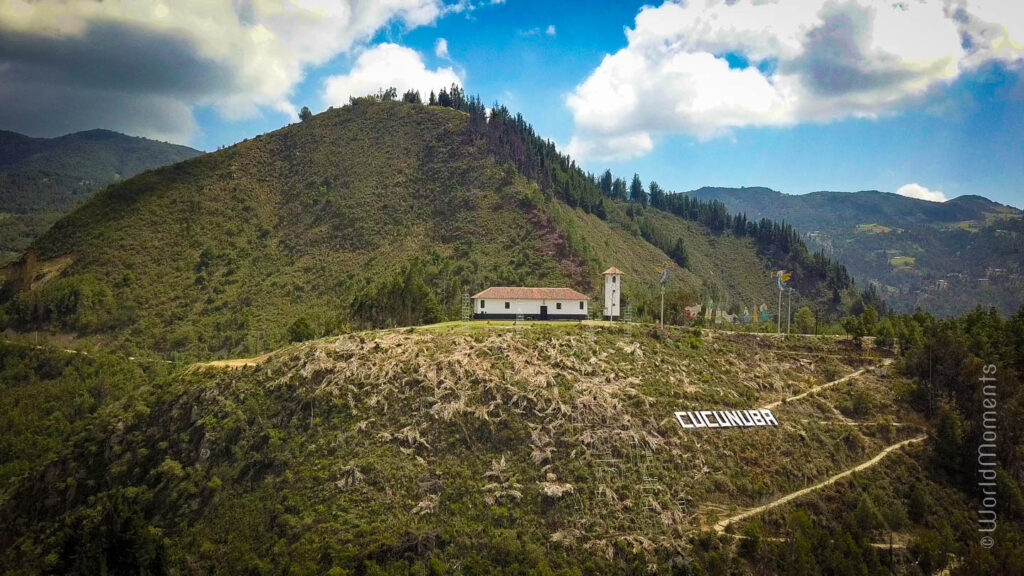 vista panoramica de la parroquia neutra señora en Cucunuba