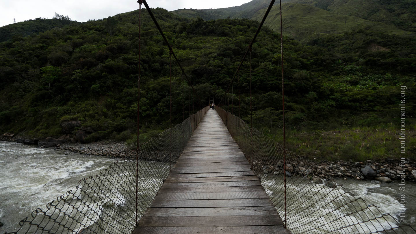 puente de santa teresa en machu pichu